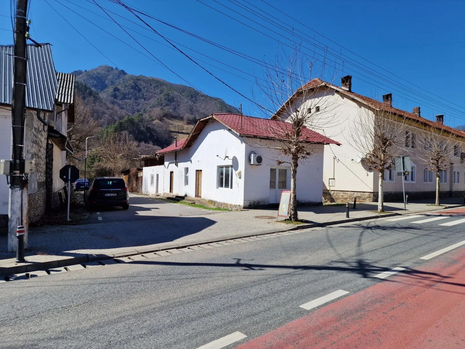 Brezoi 25 caseromania.ro brezoi